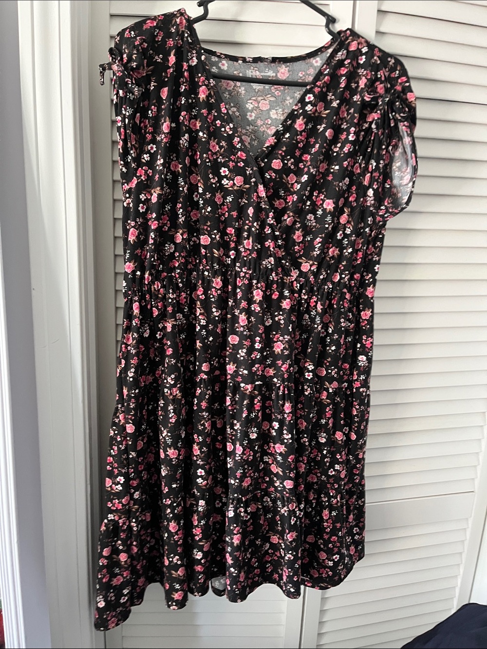 Black Floral V-Neck Tiered Sundress with Pink Roses